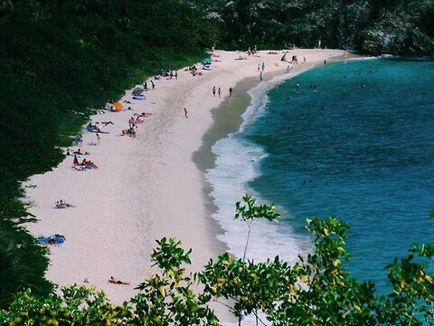 classis st barts beach via @antoineverglas